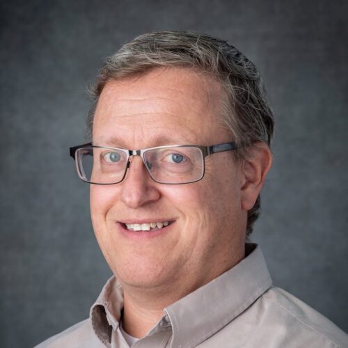 Daniel Hindes headshot